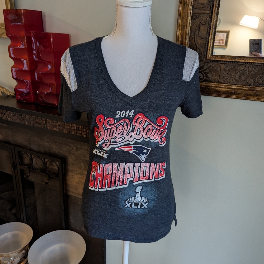 NFL New England Patriots Shirt Wms Medium 2014 Super Bowl 49 XLIX Champions 67